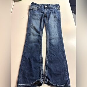 Amethyst Jeans Flare in Faded Blue